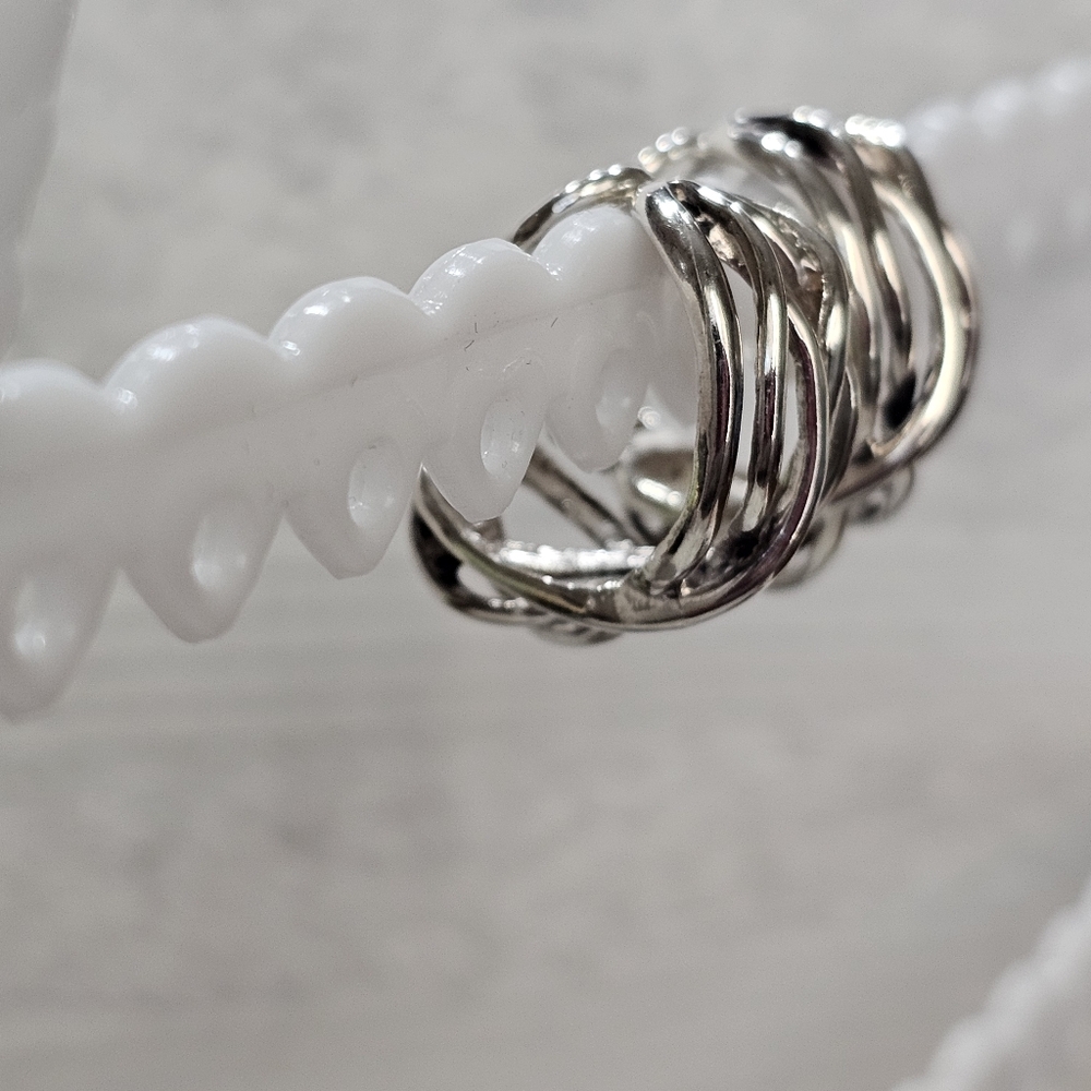 Silpada Clip-on 925 Silver Intertwined Crossover Hoop Earrings Rare - Picture 4 of 13